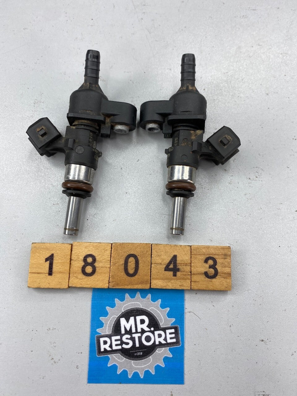 BMW F800S S1000RR S1000XR R1200GS R1200R Injection Valves (Pair) 13617672335