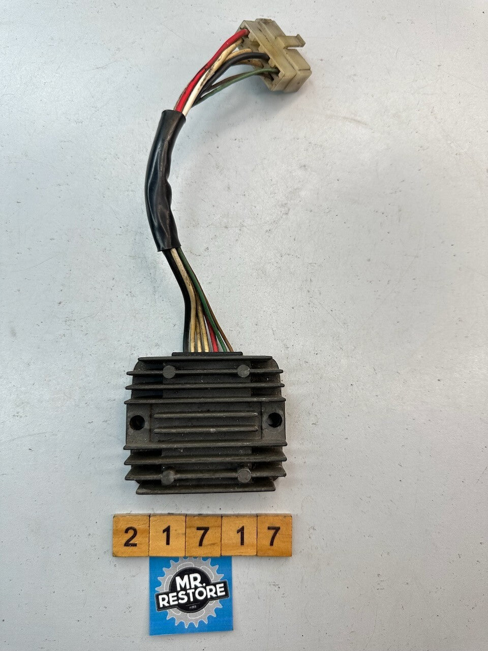 Yamaha XJ900 XJ600 XS400 XS250 FZ600 OEM Rectifier Regulator