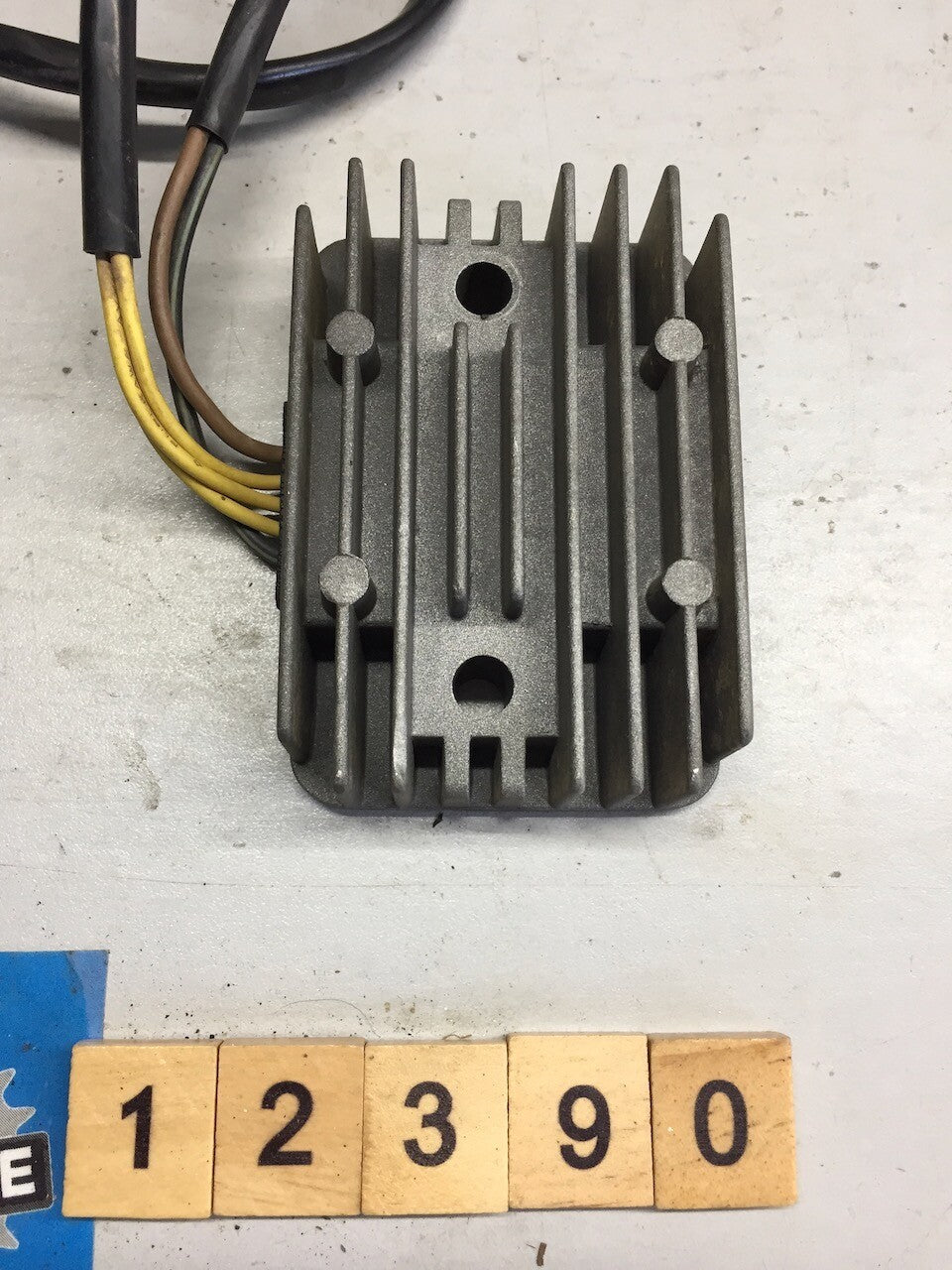 Kawasaki KLX250 KLX300R Regulator Rectifier OEM 21066-1093