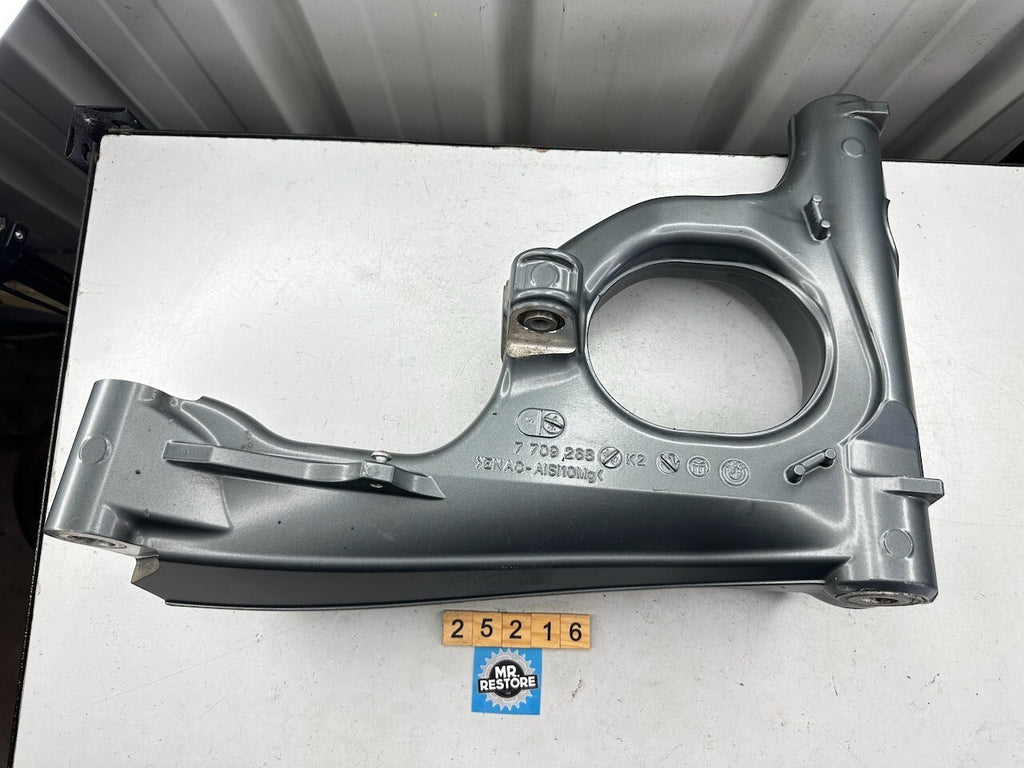 BMW K1300R Rear Suspension Swingarm Frame 7709268 33177709269