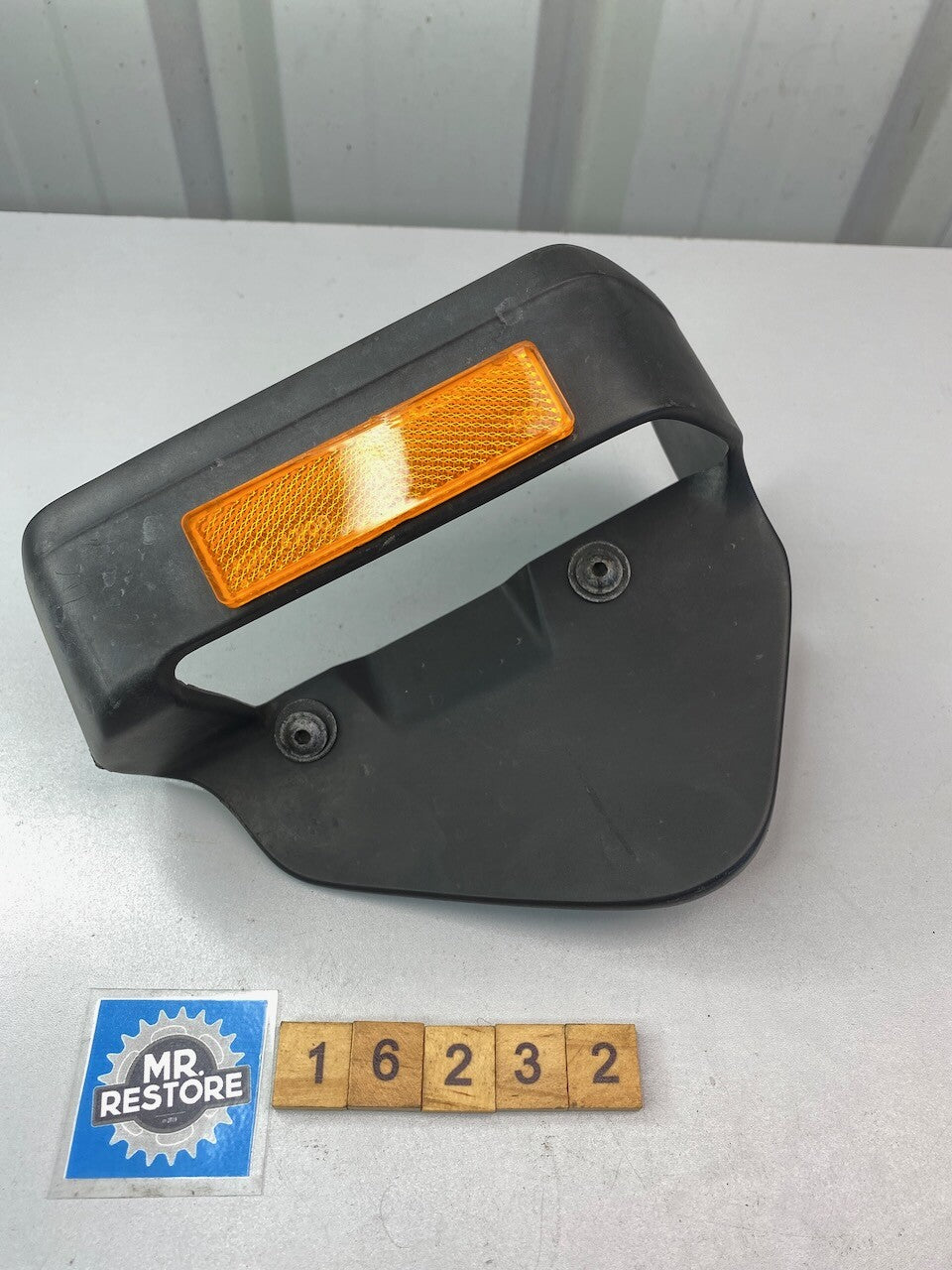 BMW R1100R R850R L/H Oil Radiator Guard 46 63 2 313 735