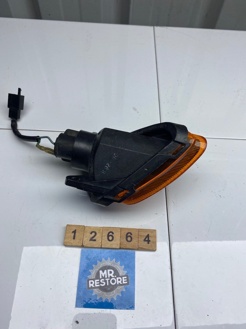 Honda CBR1000 R/H Front Indicator with Original Lens 1993-99 33410-MZ2-003