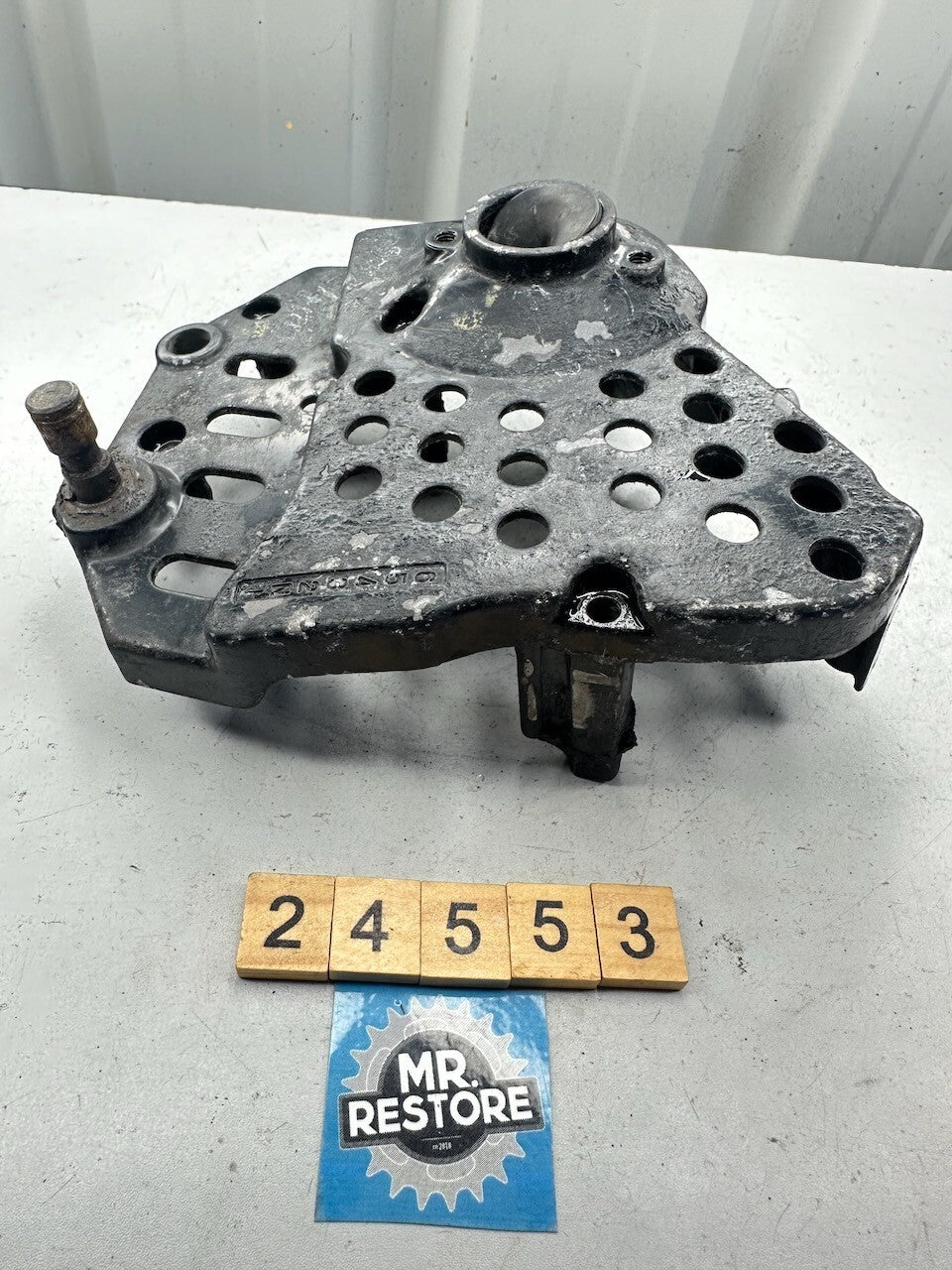 Suzuki GSX750 Katana Engine Sprocket Cover