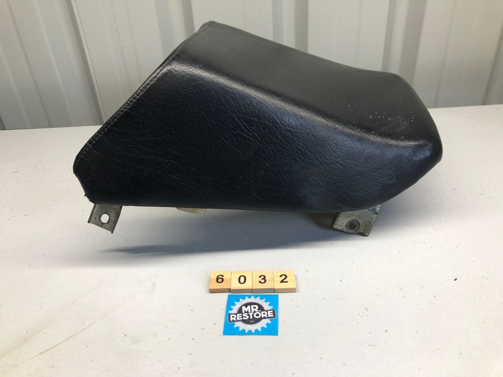 Kawasaki GPZ 600 GPX 600 ZX600 1989 Pillion Seat 53001-1505