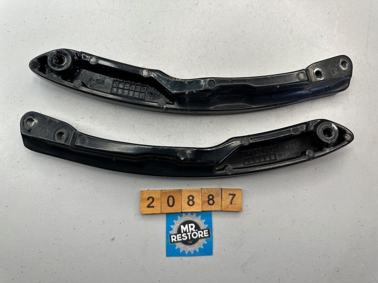Yamaha XV1100 XV750 Virago - Pillion Back Rest Stay, Pair 1RM-2164J  1RM-2164H