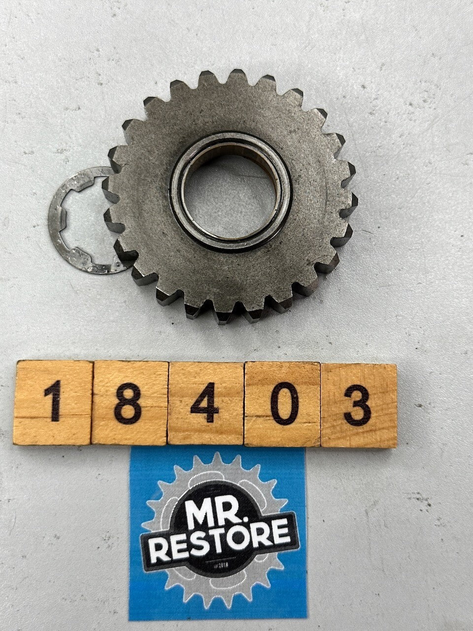 Suzuki GN250 DR250 Transmission 3rd Driven Gear (25T) 24330-38200  24330-38202