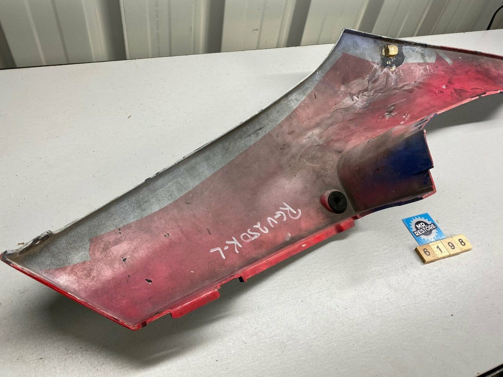 Suzuki RGV 250 R/H Side Cover 47111-12C0