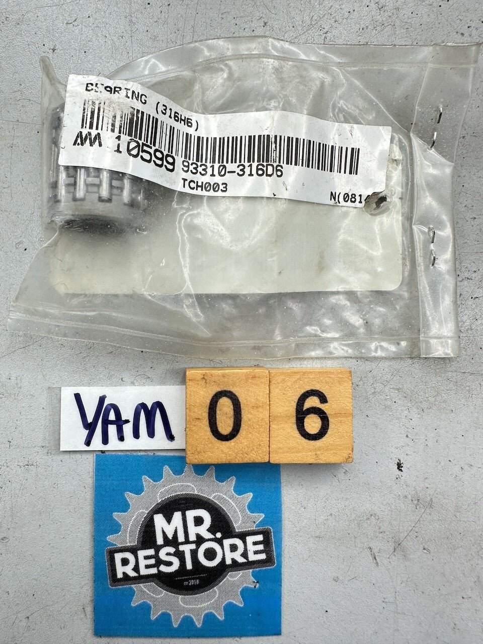 Yamaha NOS OEM RZ350 IT200 YSF200 YZF350 Cylindrical Bearing Little End