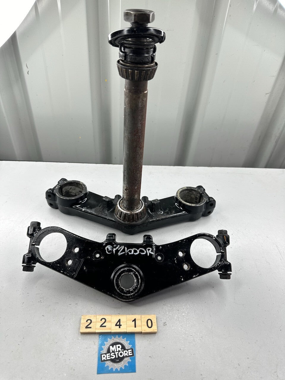 Kawasaki GPZ1000RX ZX1000 1986-88 Triple Tree Fork Clamp & Stem assy.