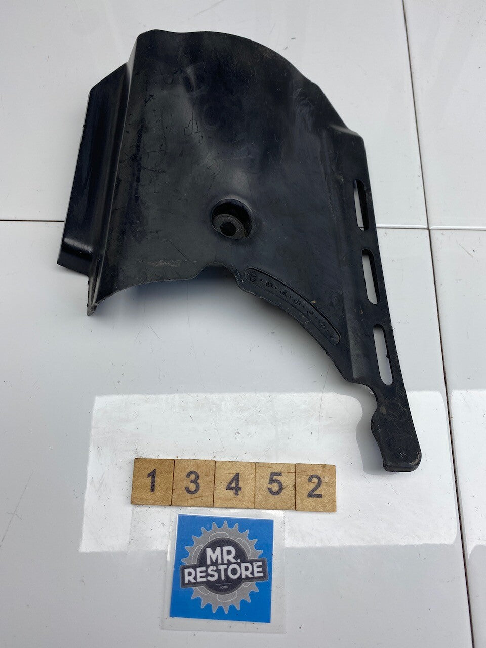 Honda VF750 Sabre V45 L/H Engine Side Water Pump Cover 11341-MB0-770