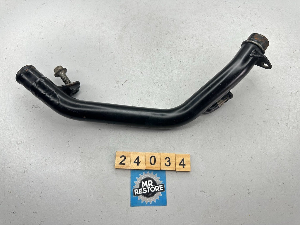 Triumph Speed Triple T300 - Lower Water Pipe