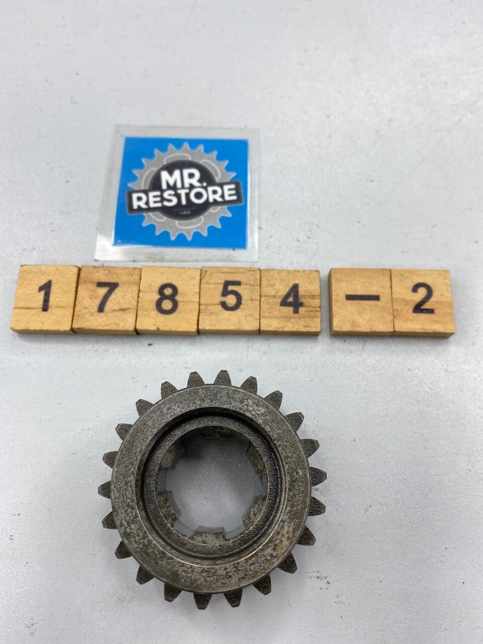 Yamaha SR500 SR400 XT500 TT500 Transmission 4th Wheel Gear 583-17241