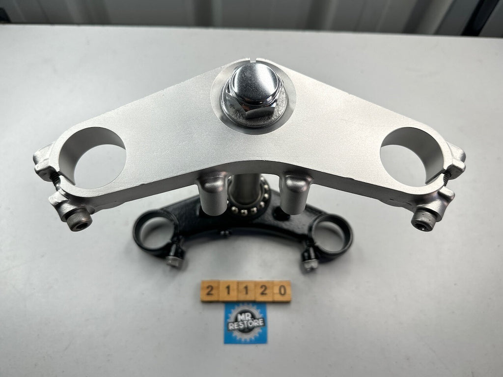 Honda CBR250R MC19 Fork Triple Tree Clamp - (reconditioned)