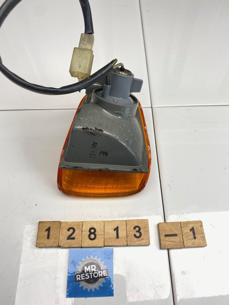 Kawasaki ZZR1100 R/H Rear Indicator Assy OEM