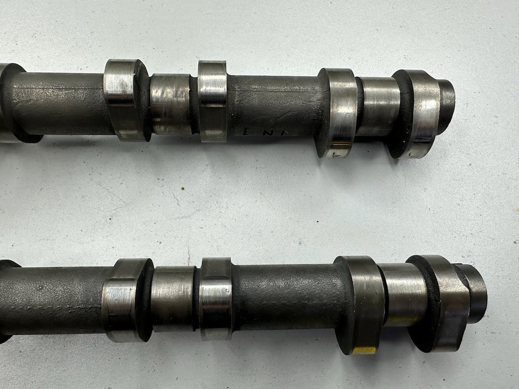 Kawasaki ZXR750 Pair of Camshafts 1989-1995 - 49118-1107 49118-1108