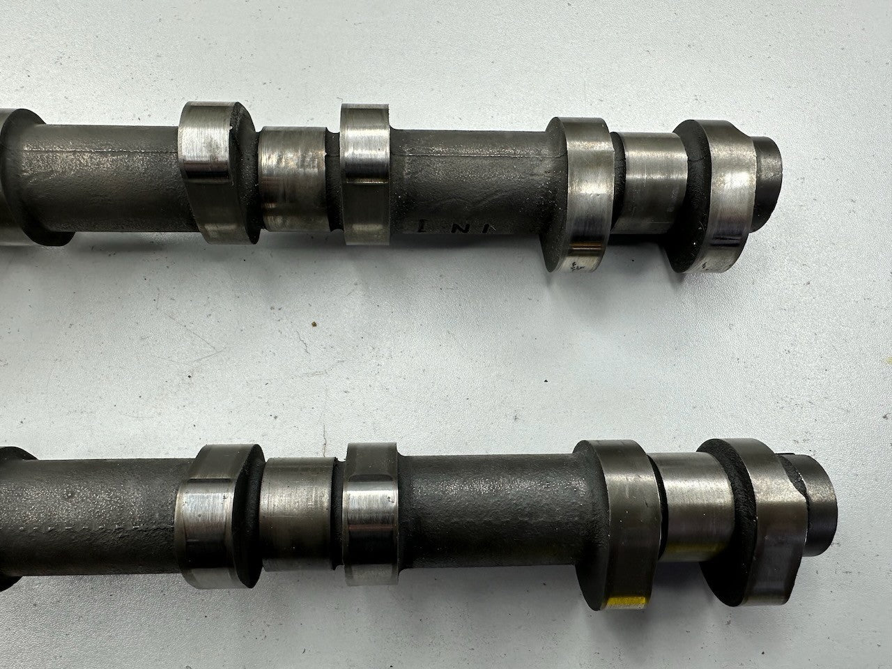 Kawasaki ZXR750 Pair of Camshafts 1989-1995 - 49118-1107 49118-1108