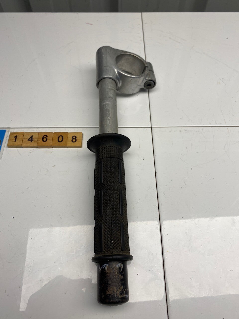 Kawasaki ZX6R L/H Handlebar & Mount & Weight