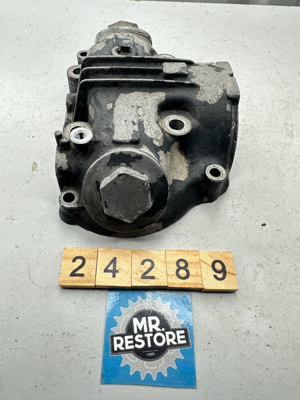 Honda XL200 XL185 XR185 Cylinder Head Cover 12000-427-305