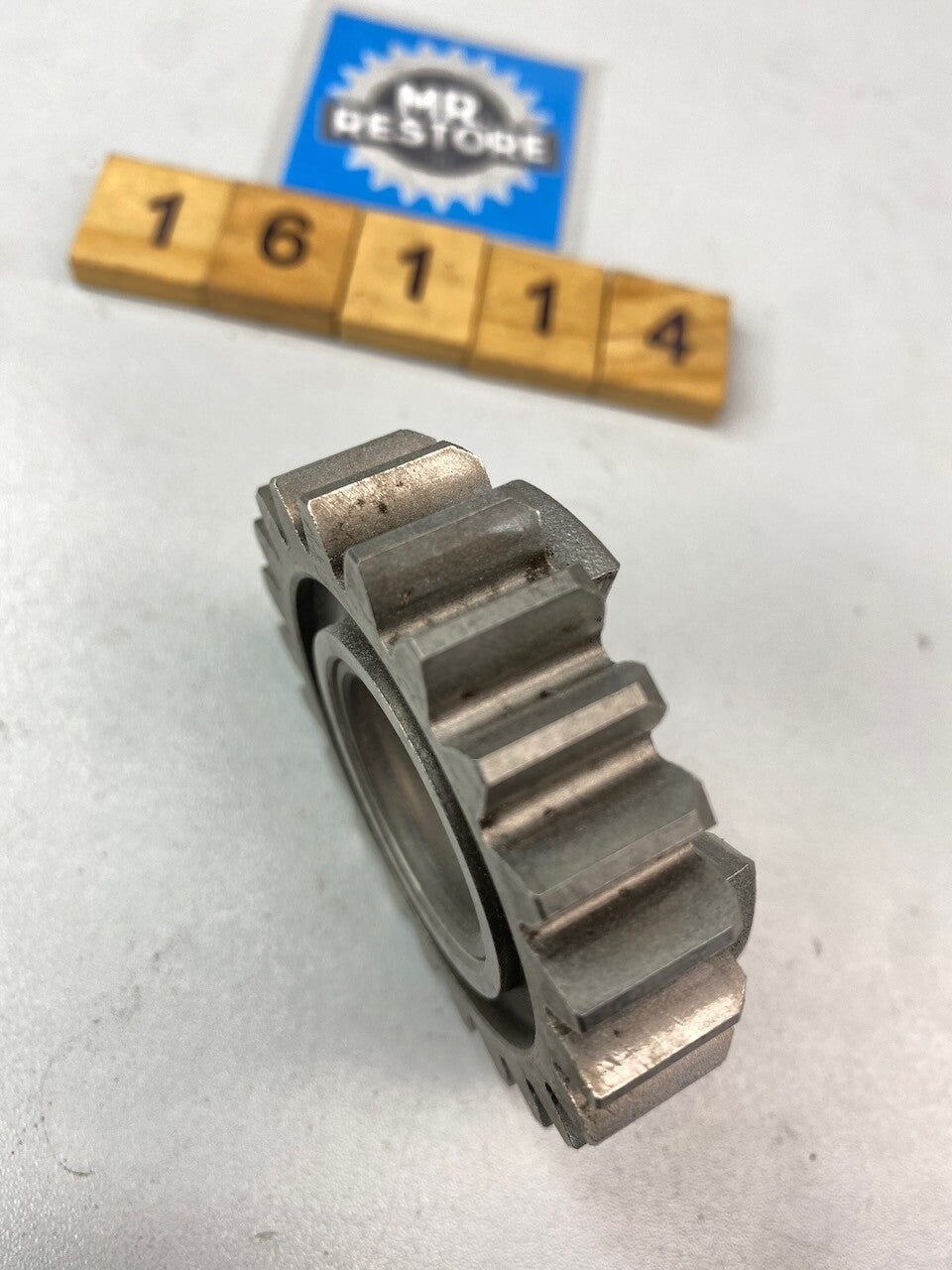 Suzuki GSXR1100 1986-88 4th Drive Gear With Bush 24241-06B00