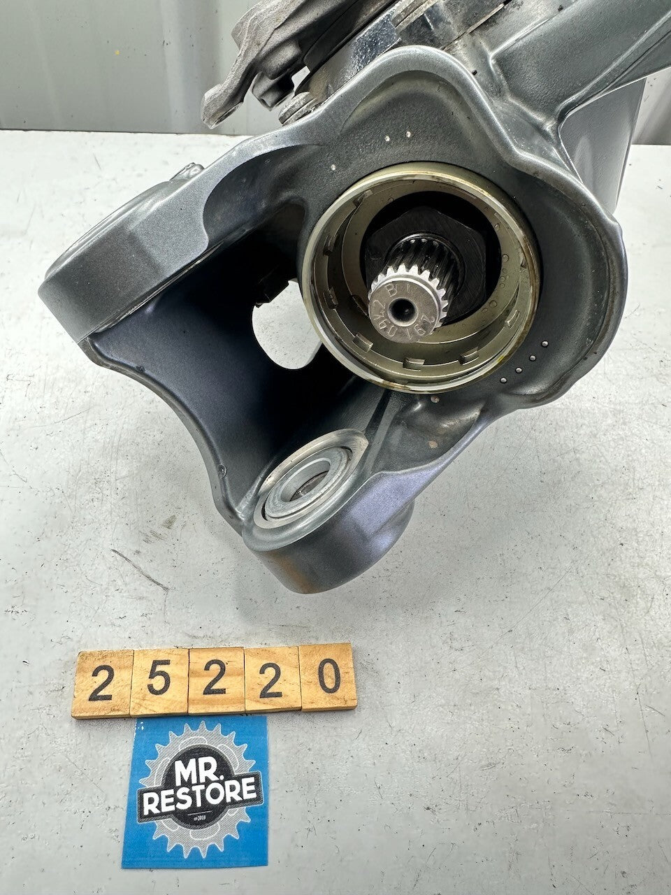 BMW K1300R K1200S Final Drive Gearbox 7714752  7710205