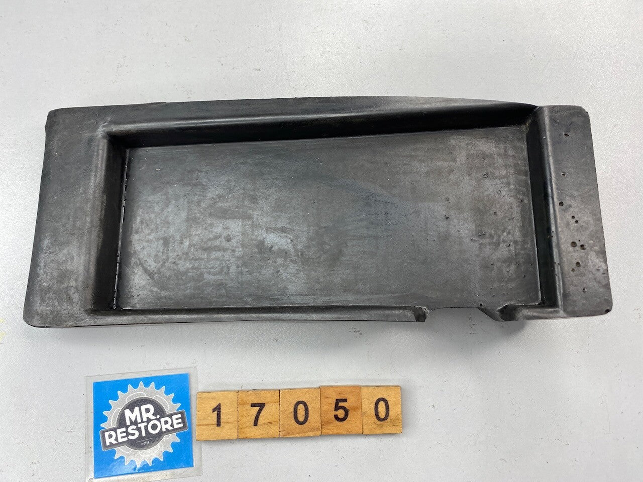 BMW R1100RT R850RT 259T R22 Oddments Box Radio Tray Insert (rubber)