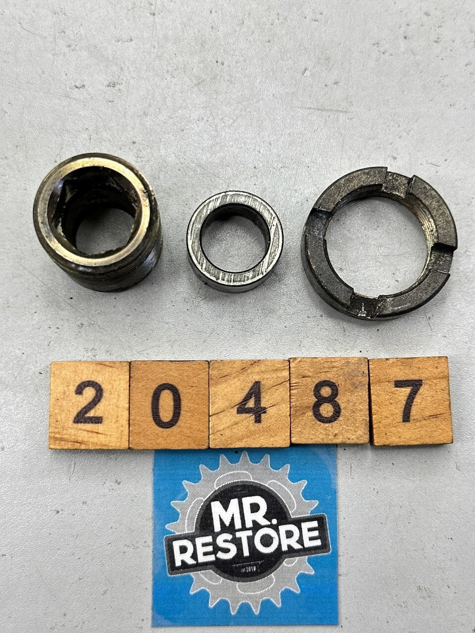 Honda CBR250RR CBR250R MC22 MC19 CBR400 Swingarm Pivot Bolt Nut Lock & Collar