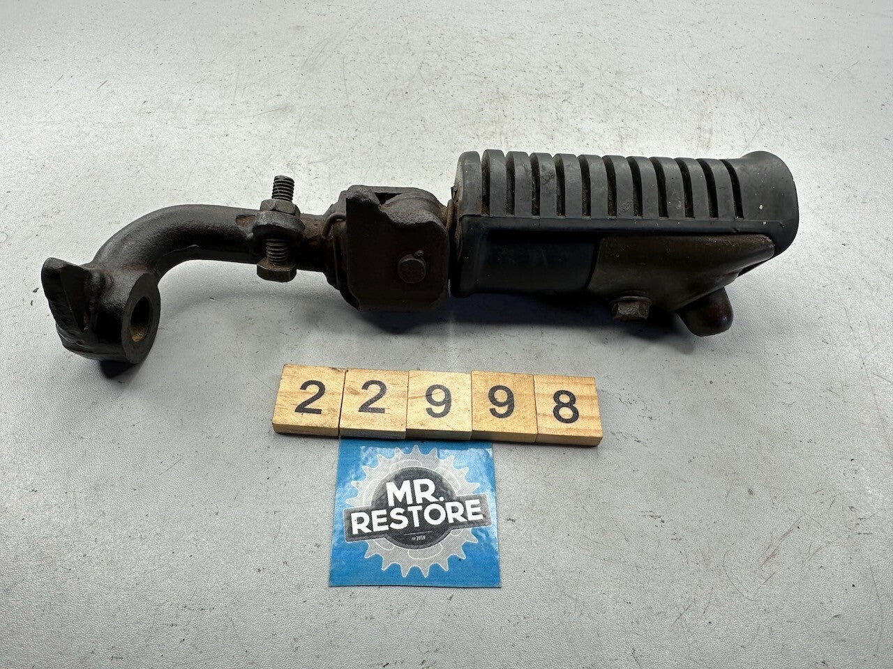 Honda CB750 Four '77-78' Right Riders Foot Rest Peg & Bracket