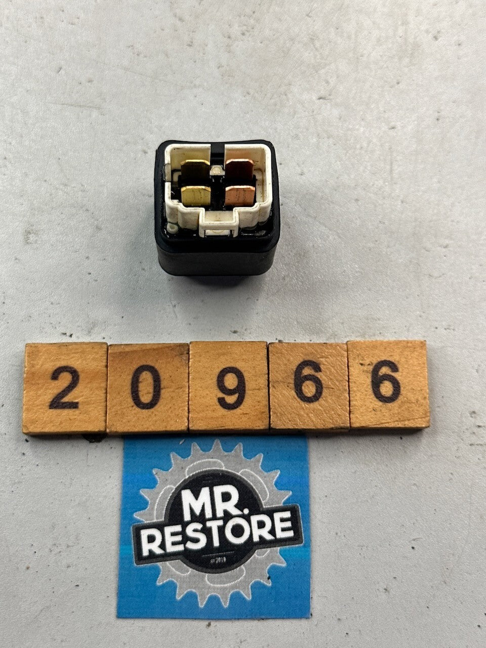 Yamaha Motorcycle (Many Models) Relay 25G-81950-01  25G-81950-02