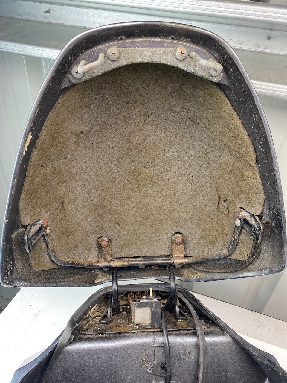 Suzuki GSX250F Across Luggage Trunk