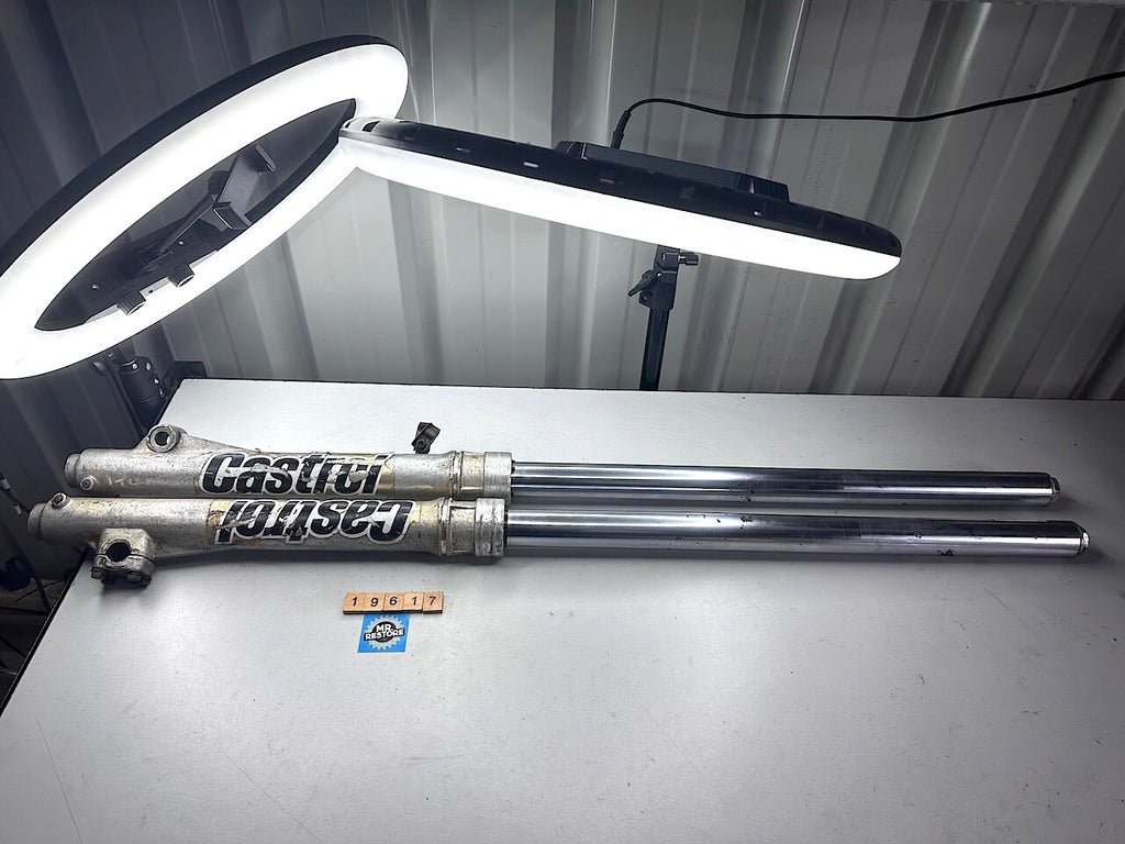 Yamaha IT465 Pair of Forks