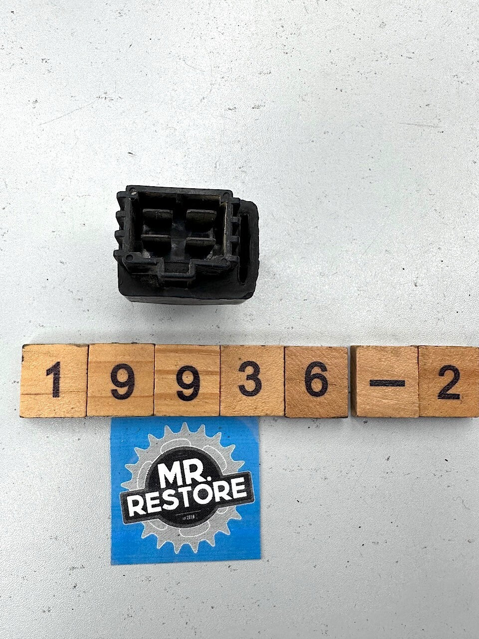 Suzuki RGV250 10A Head Tail Light Fuse Box