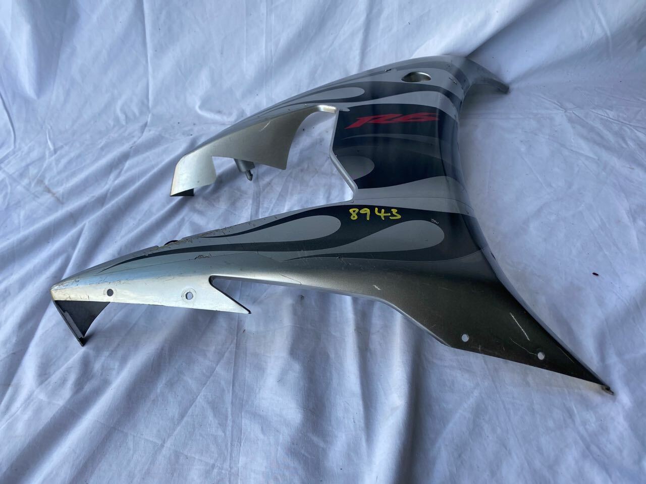 Yamaha R6 YZF 03-05 R/H Fairing Panel Mid 5SL-2835V Silver