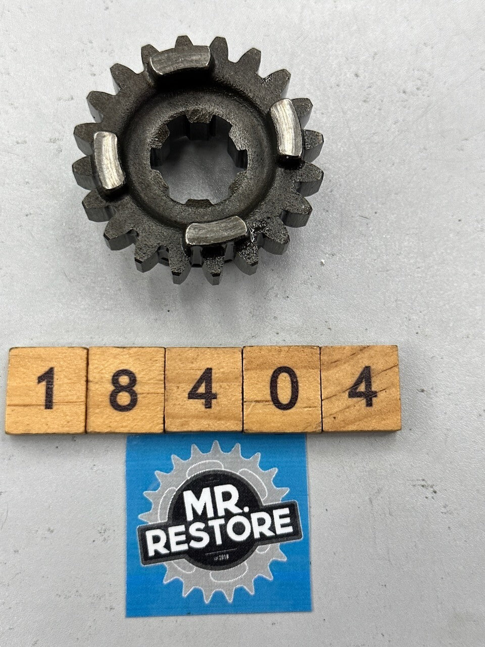 Suzuki GN250 DR250 Transmission 4th Driven Gear (20T) 24341-38200  24341-38201
