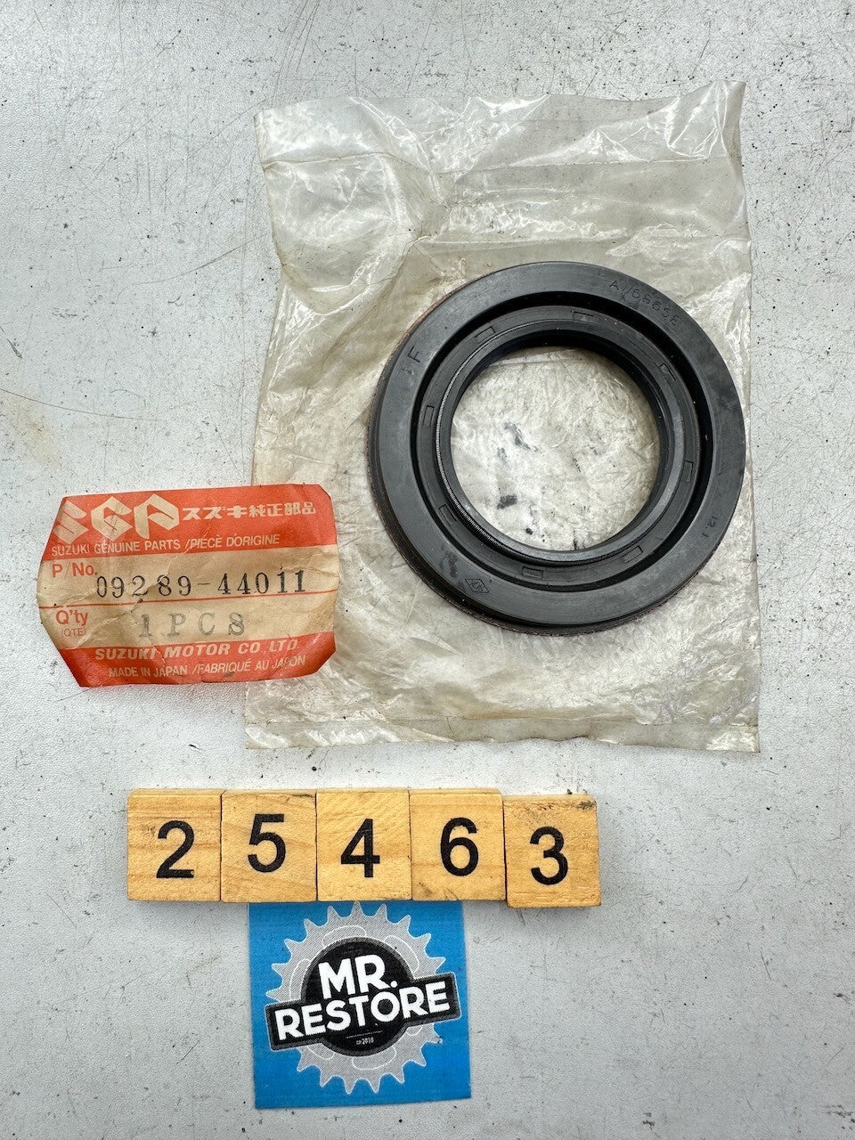 Suzuki Seal 09289-44011
