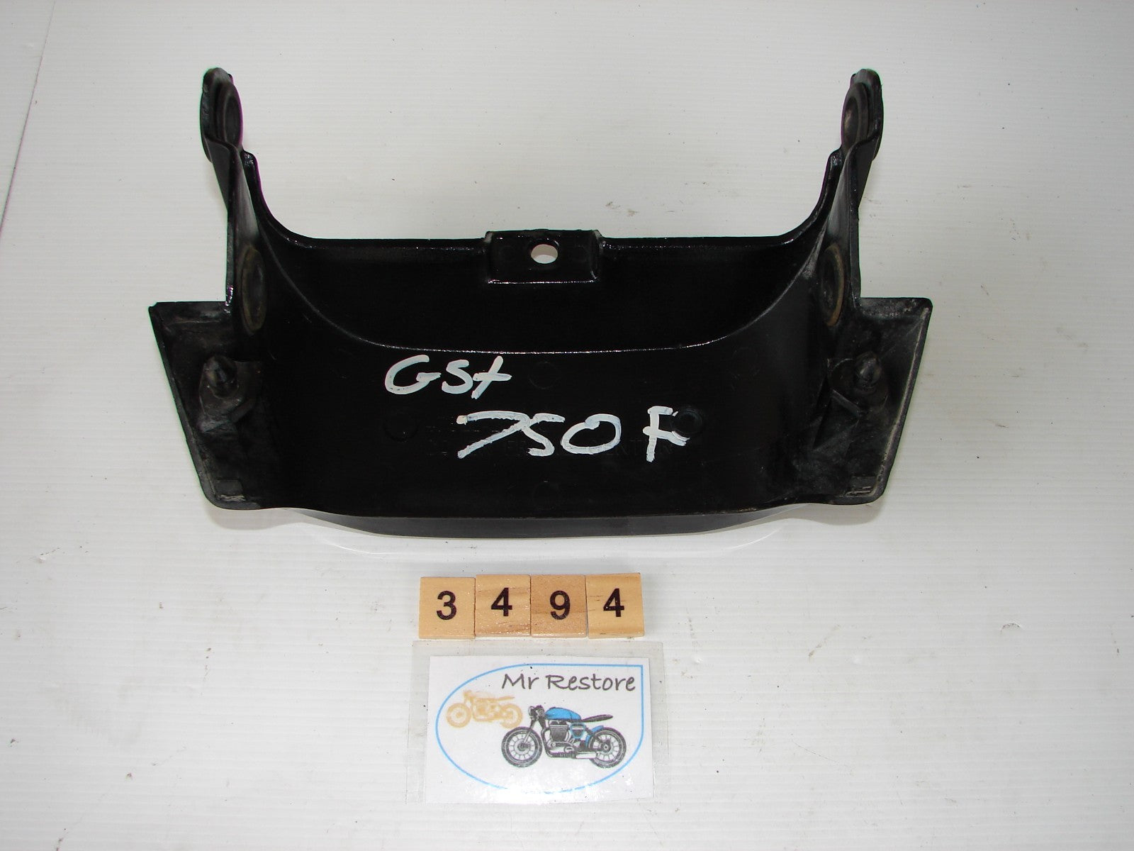Suzuki GSX750F Centre Frame Cover Tail