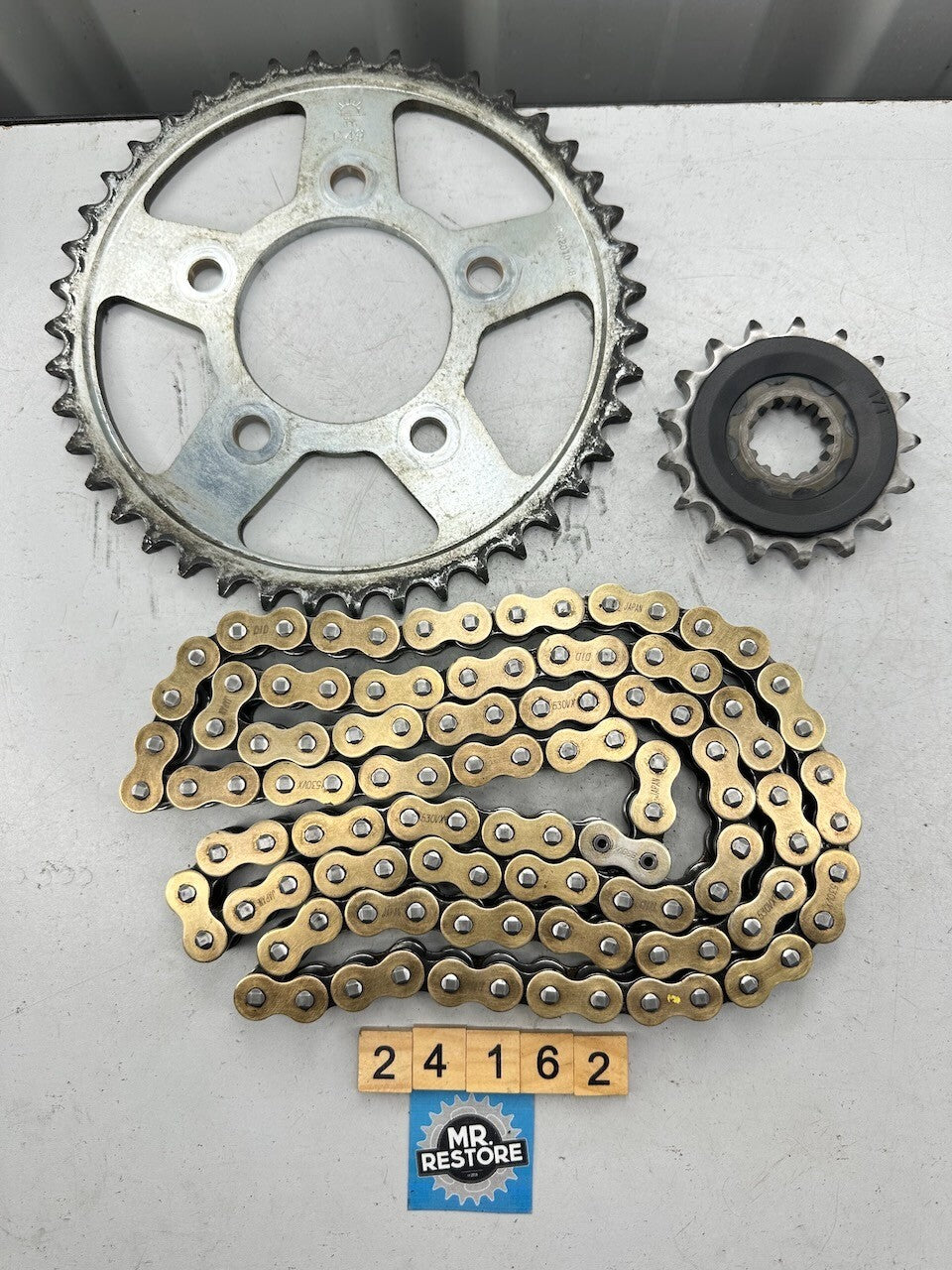 Triumph Speed Triple T300 Chain & Sprockets (DID Gold 530V X Ring - 17 x 49 th)