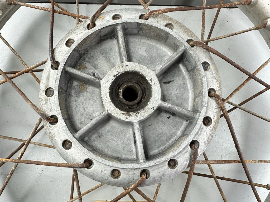 Kawasaki Vintage Motorcycle Dirt Rear Wheel (K250 F-II ?) OEM D.I.D 18x1.85