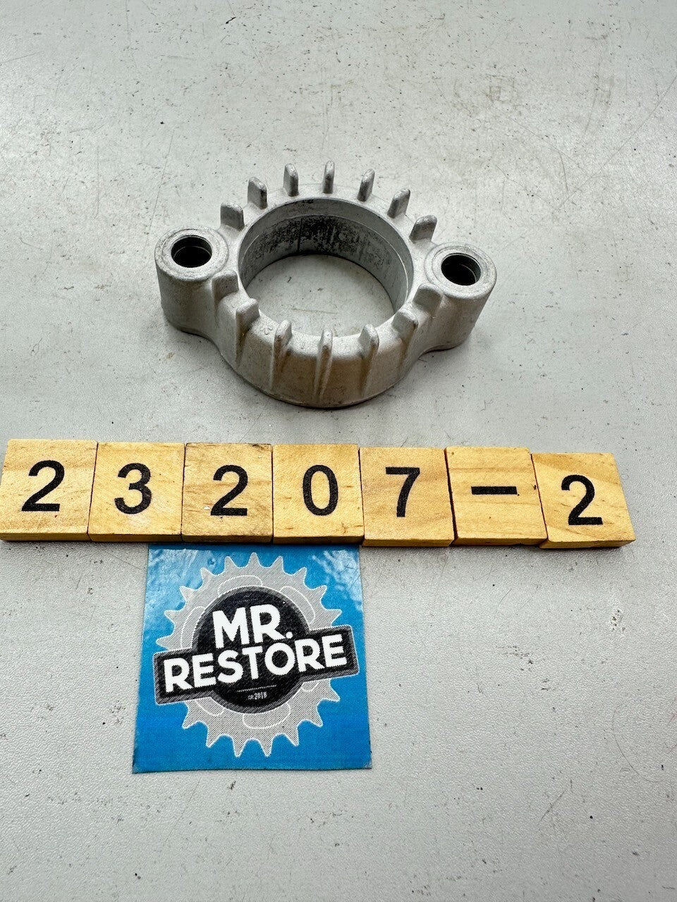 Suzuki GSXR750 GSX550 GSX500 OEM Exhaust Ring Nut Flange Joint Clamp 14182-31302