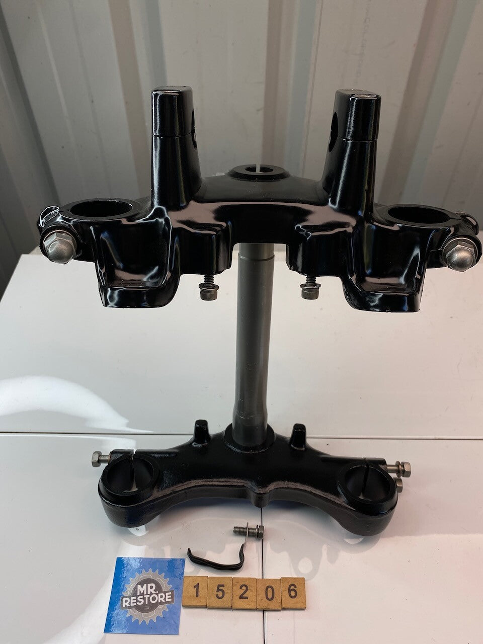 Suzuki GSX750 Fork Clamp Triple Tree Assembly - Re-painted