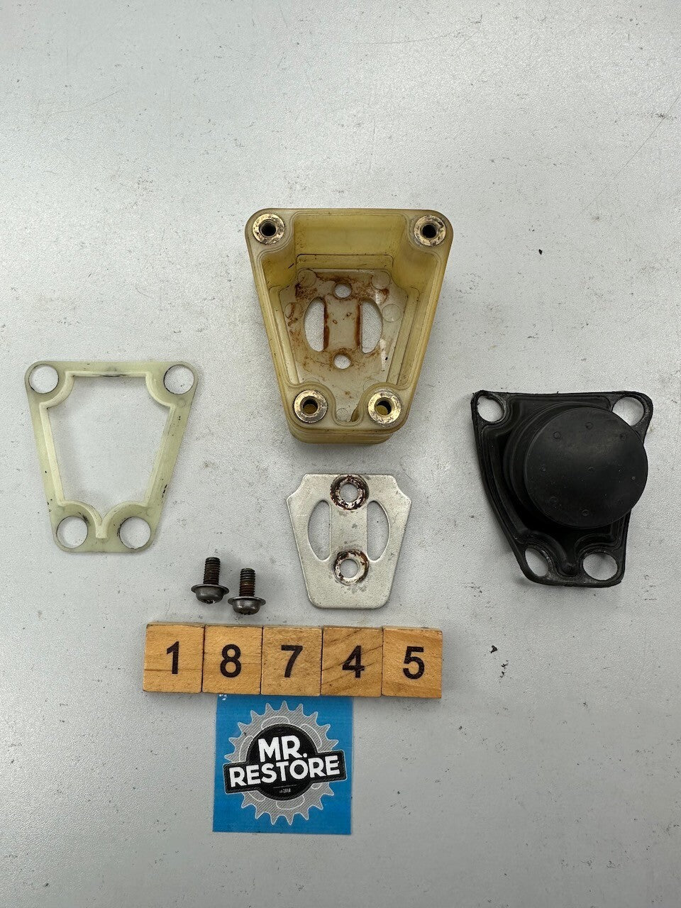 Kawasaki Z1000 KZ1000 OEM Front Master Cylinder Reservoir