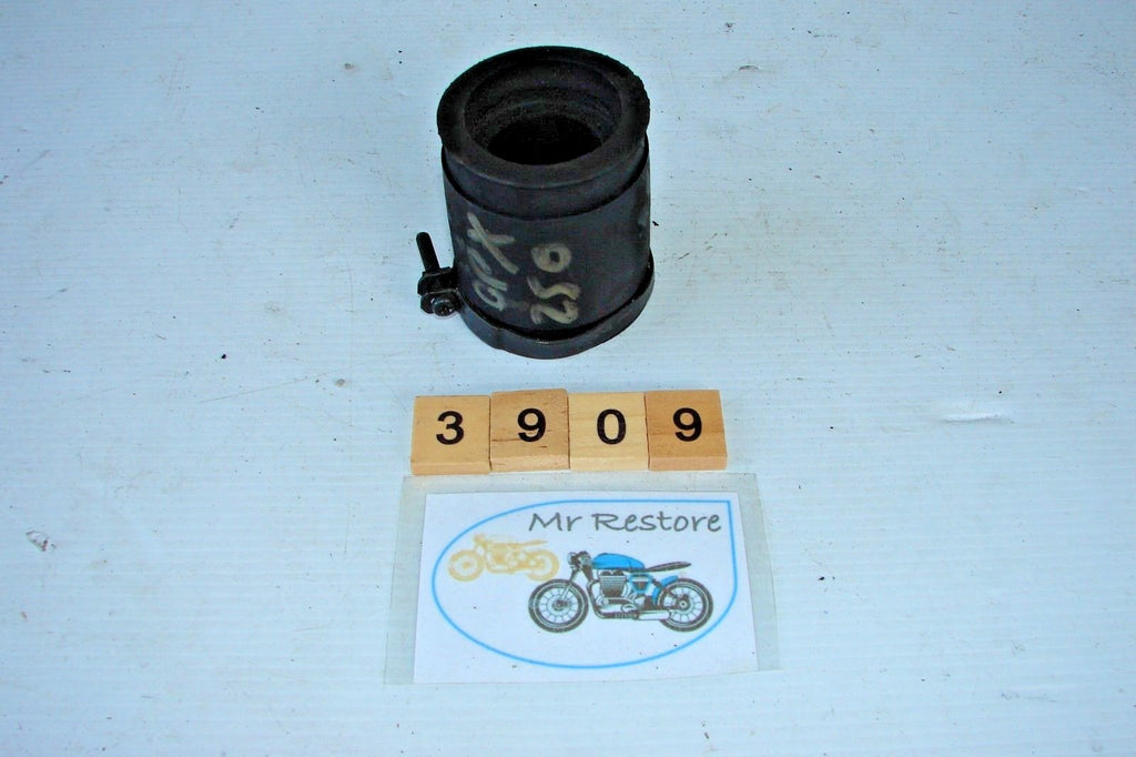 Kawasaki GPX250 Air box to Carb Rubber and clips (pair)