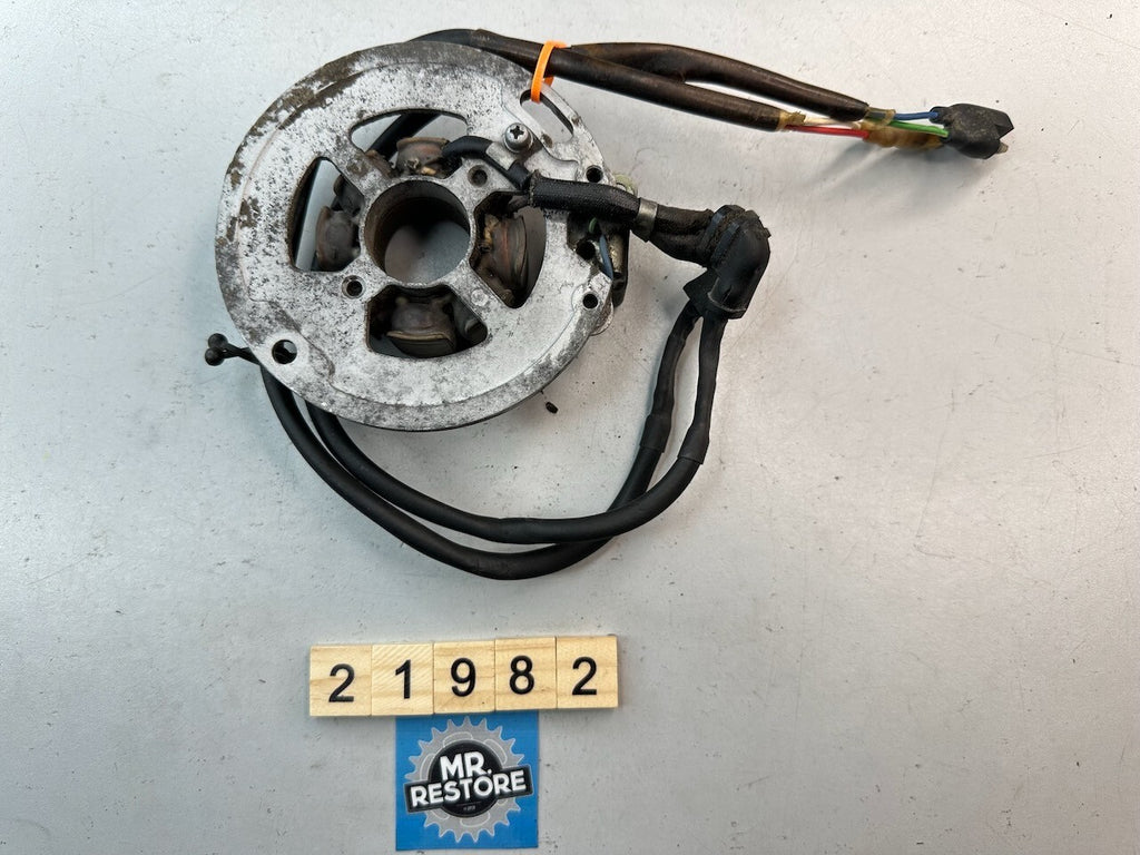 Honda CR125R 1984-85 OEM Stator Assy. & Pulse Pickup 31120-KA3-761