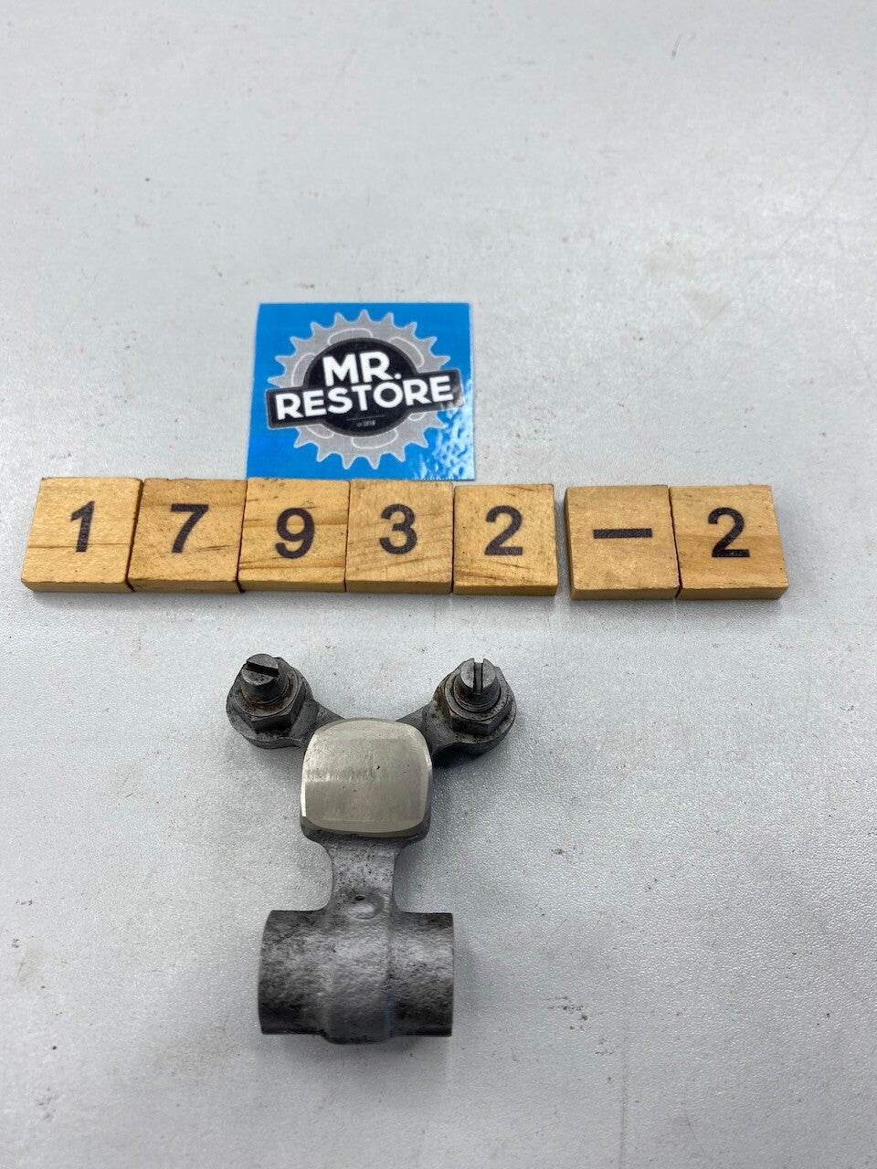 Honda VF750 VF700 Valve Rocker Arm 14611-MB0