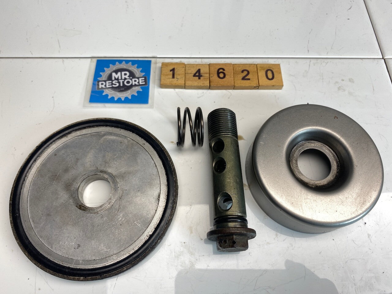 Kawasaki Many Models Oil Filter Cover, Valve & Plate 14025-1422 & 16126-1108