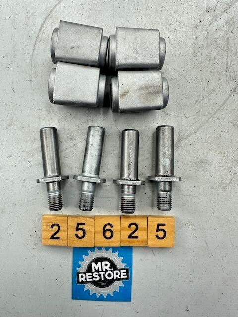 Honda CM450 CM400 CB450 CB400 Damper Collar & Bolt (set of 4)