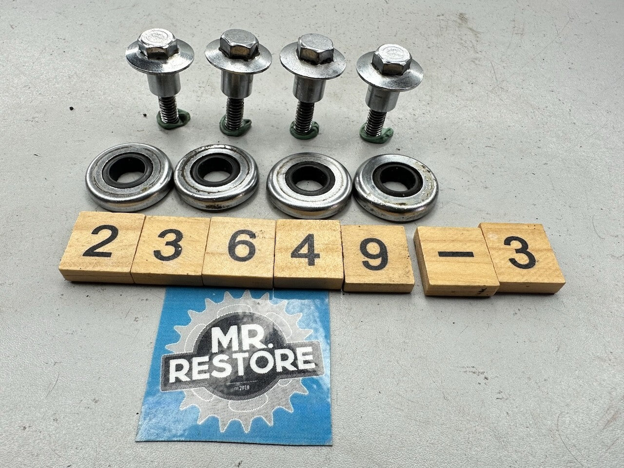 Kawasaki Many Models Cylinder Head Cover Bolt & Washer 92153-0793 (set of 4)