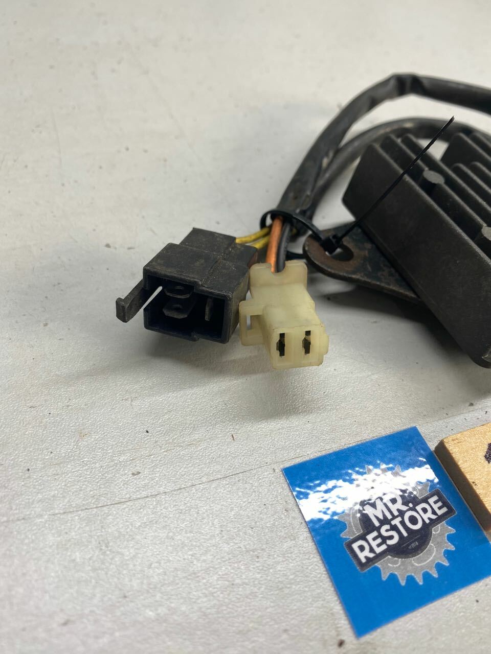 Suzuki TS200R Regulator Rectifier & Bracket OEM