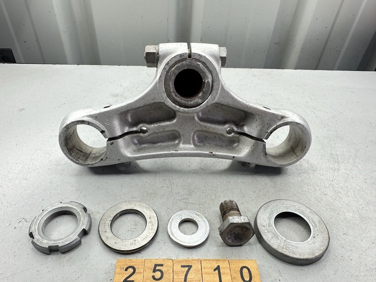 Yamaha TY250 1974-77 Lower Triple Tree Fork Clamp, Stem & Parts 434-23435