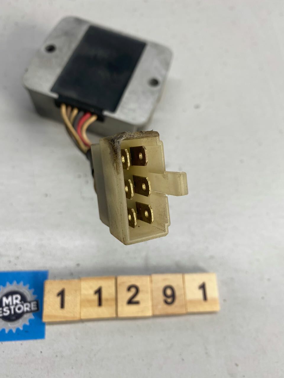 Yamaha SRX250 SR400 SR500 XC180 Rectifier Regulator - SH235 - 2J2-81960-A