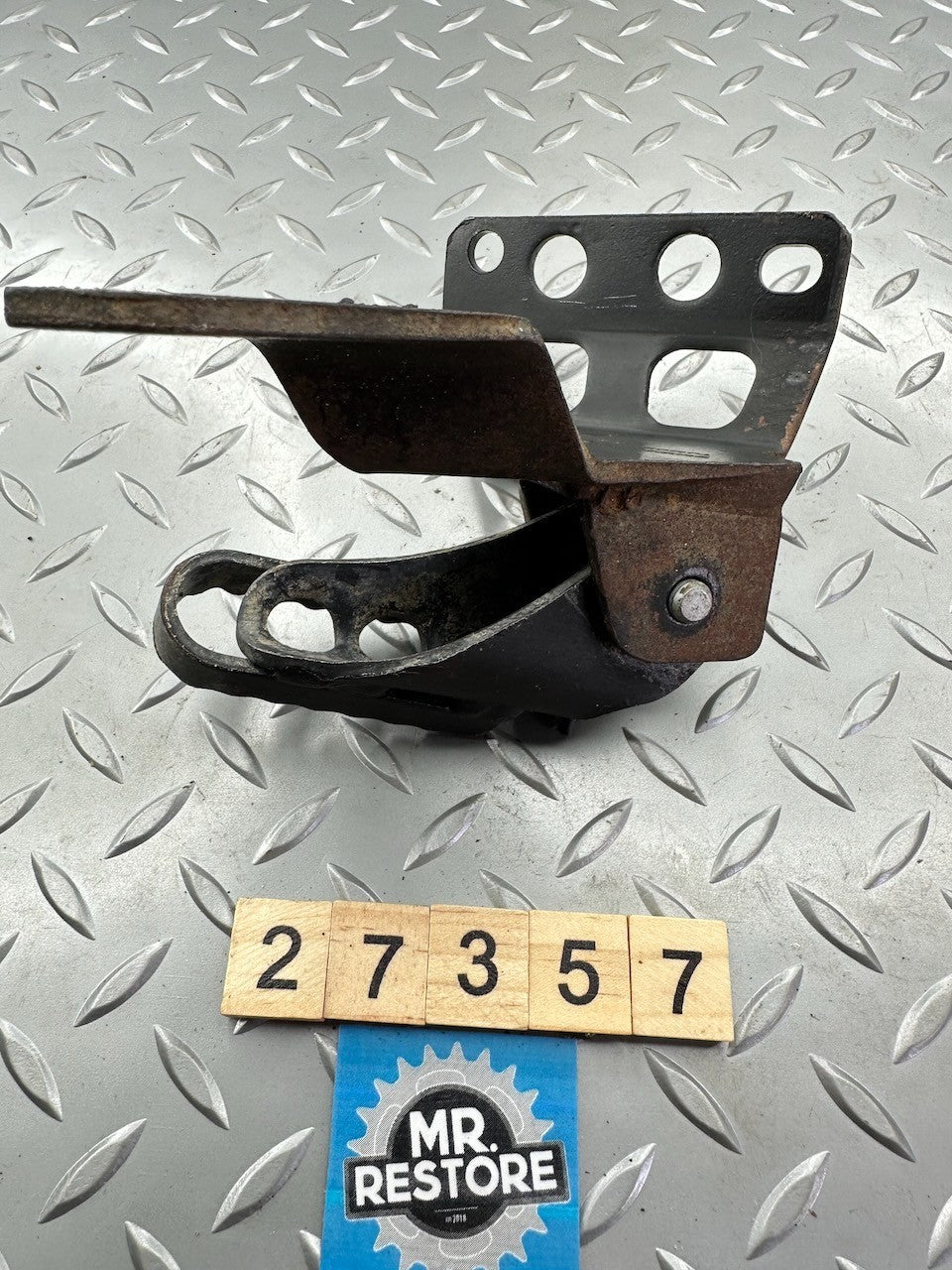 BMW F650GS '99-07' G650GS '08-15' Front Right Foot Rest Peg & Bracket